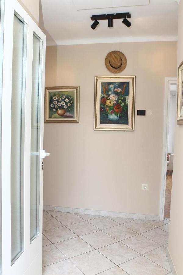 Maravea - New ❷⓿❷❸ Apartment Izola Exterior photo